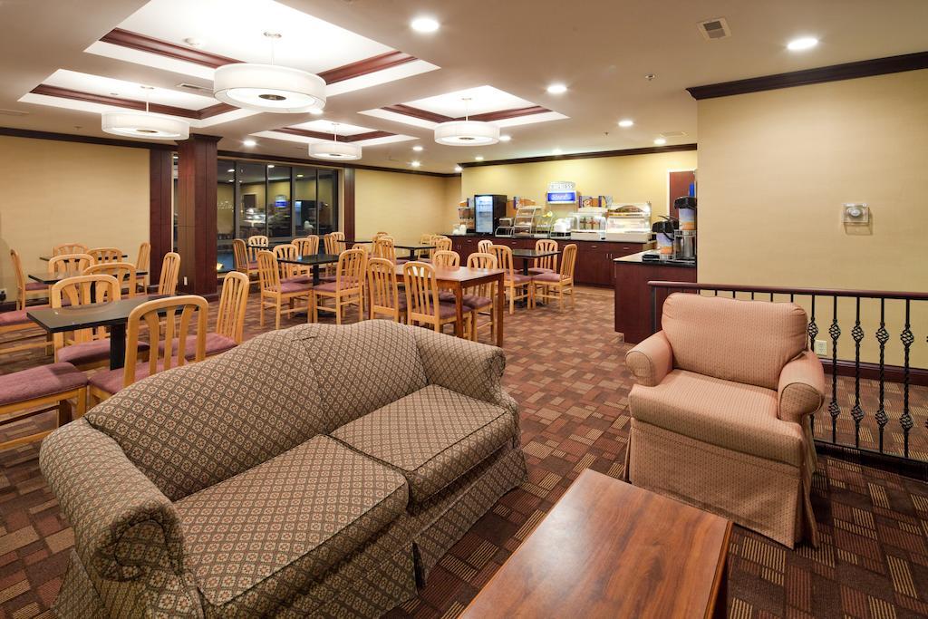 Holiday Inn Express Cincinnati-Lawrenceburg Εξωτερικό φωτογραφία