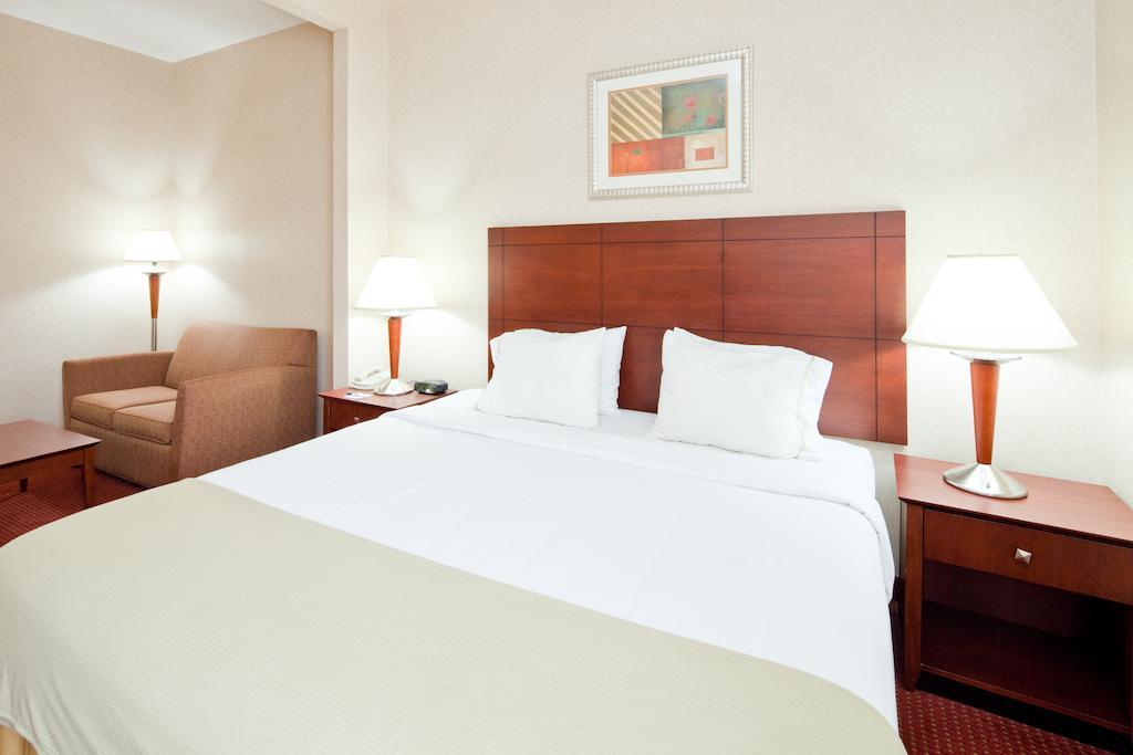 Holiday Inn Express Cincinnati-Lawrenceburg Εξωτερικό φωτογραφία